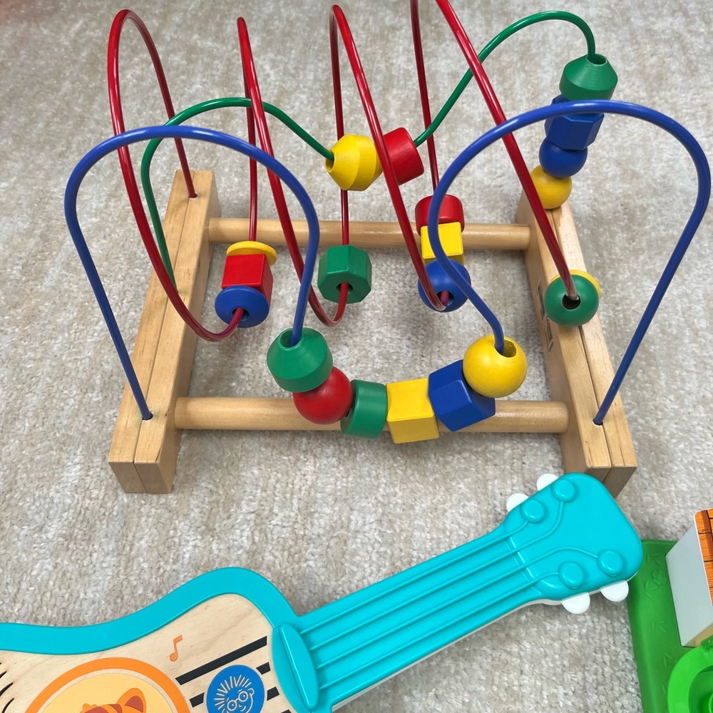 UTLIMATE TODDLER BUNDLE: MUSICAL LEARNING WORKBENCH, SHAPES, CAROUSEL & MORE - Picture 4 of 10